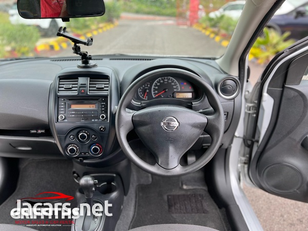 Nissan Latio 1,2L 2017-7
