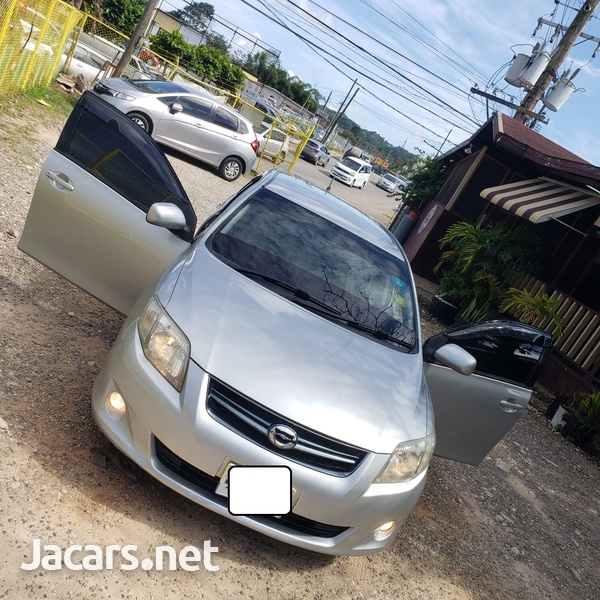 Toyota Fielder 1,6L 2011-1