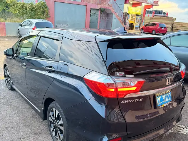 Honda Fit Shuttle 1,5L 2015, Saint Elizabeth - 5