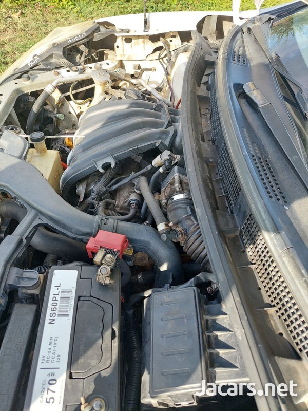 Nissan AD Wagon 1,5L 2013-9