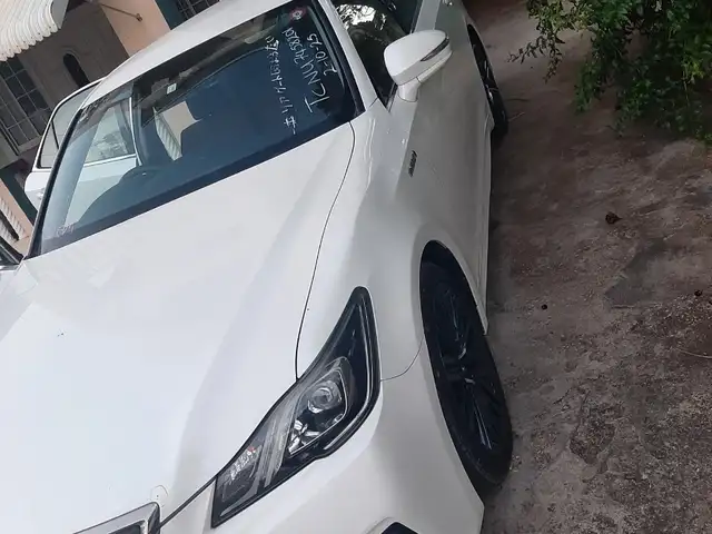 Toyota Crown Athlete 2,0L 2016, Saint Catherine - 10