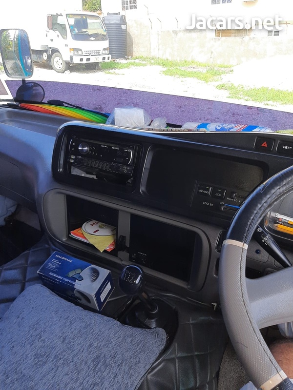 Toyota Coaster 4,0L 2012-11