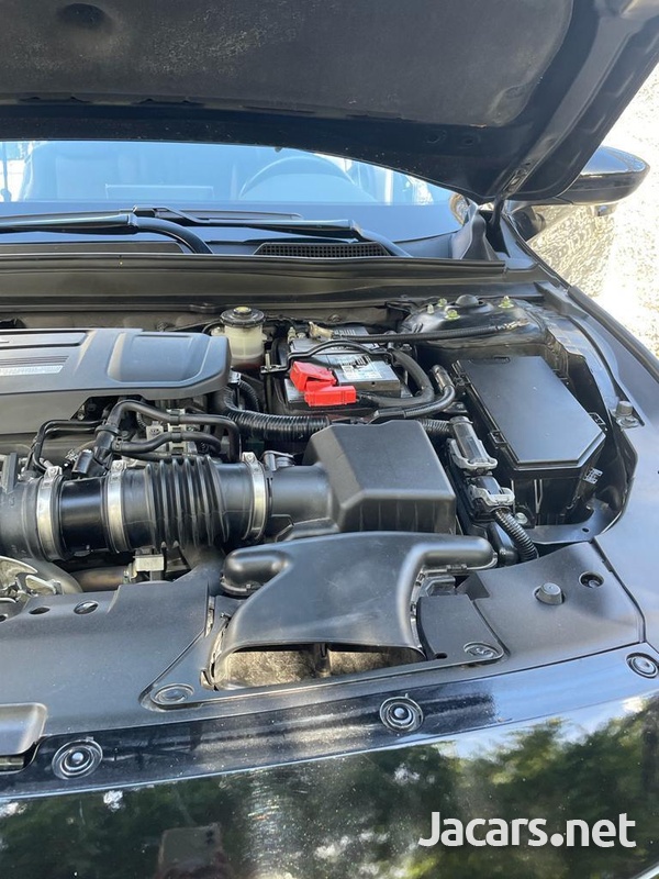 Honda Accord 1,5L 2020-16