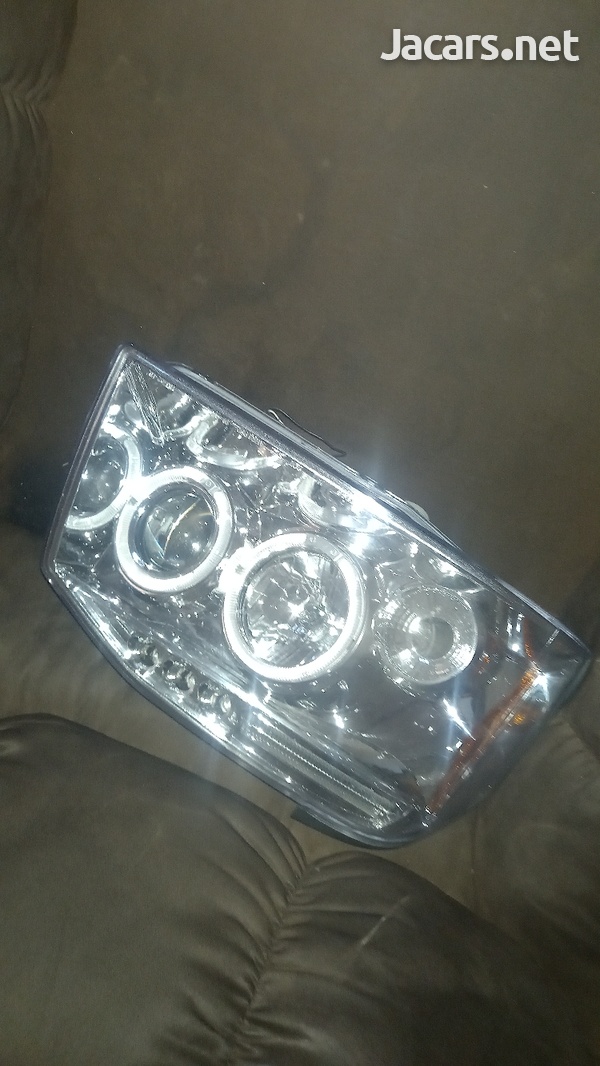 Nissan Frontier Light-1