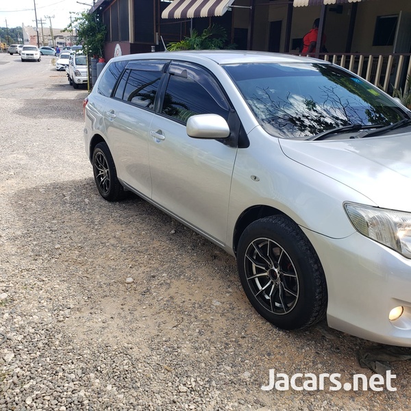 Toyota Fielder 1,6L 2011-7