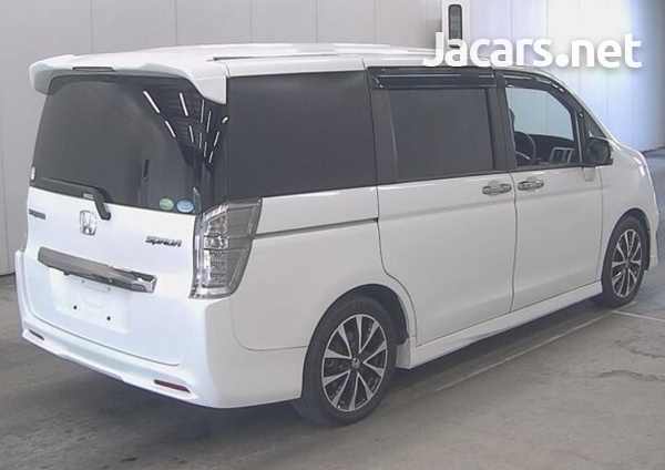 Honda Stepwgn Spada 2,0L 2013-3