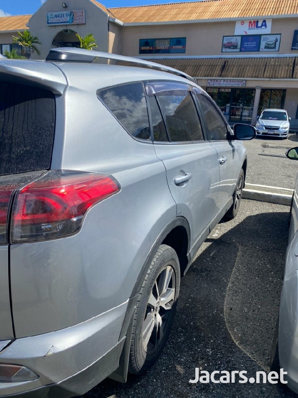 Toyota RAV4 2,0L 2019-4