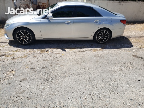 Toyota Mark X 2,5L 2015-7