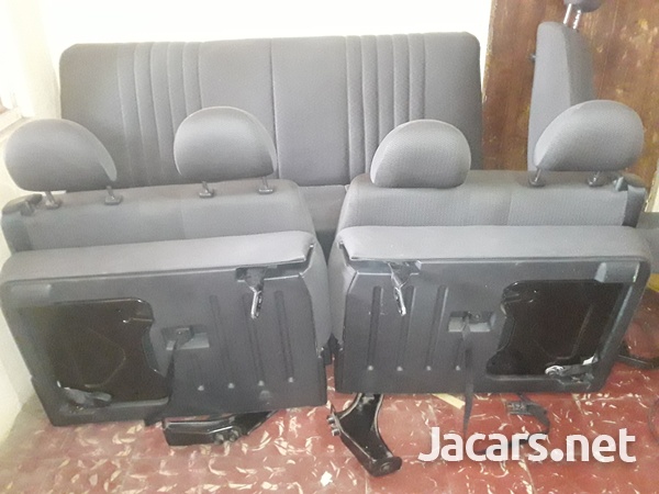 ORIGINAL FOLDING SEATS FOR REAR OF BRAWD TOYOTA HIACE.886 3621268-1