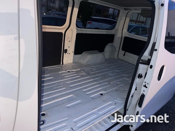 2015 Nissan NV350 Caravan Pure drive-5