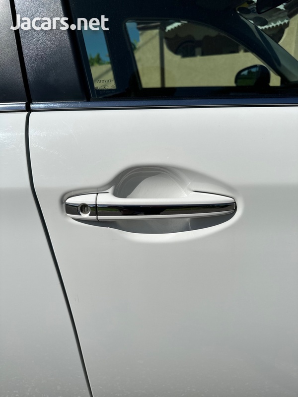 Toyota Axio 1,5L 2015-14