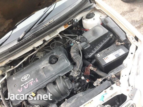 Toyota Corolla Altis 1,5L 2003-6
