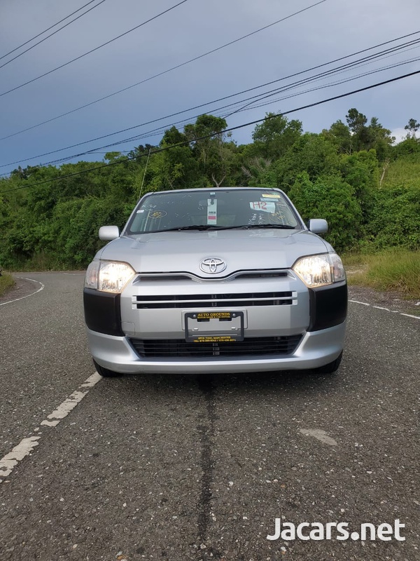 Toyota Probox 1,5L 2016-2