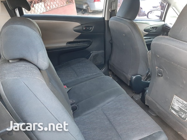Toyota Wish 1,8L 2010-11