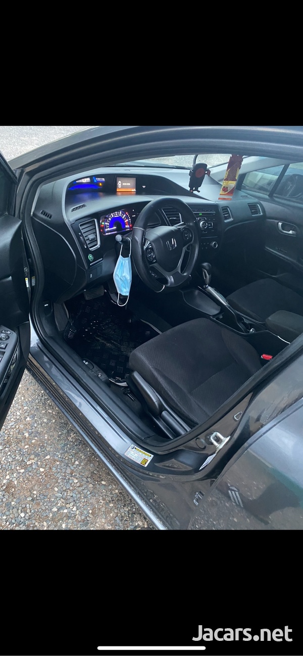 Honda Civic 1,8L 2015-4