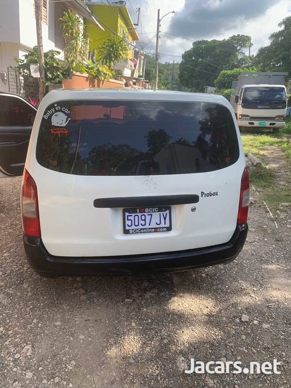 Toyota Probox 1,5L 2010-1