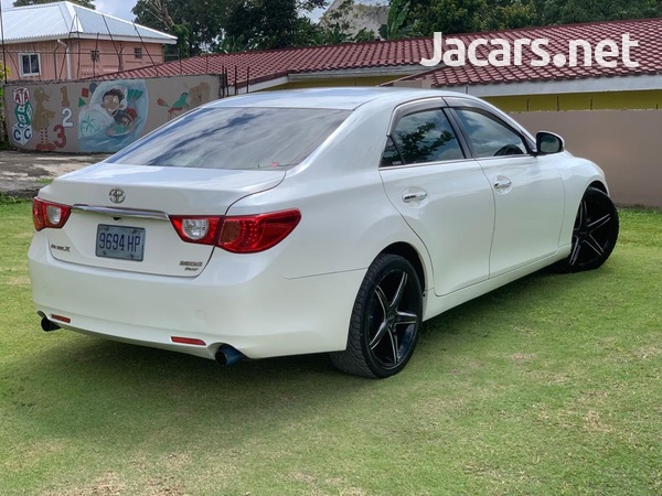 Toyota Mark X 2,5L 2012-3