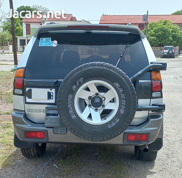 Mitsubishi Montero Sport 3,0L 2002-5