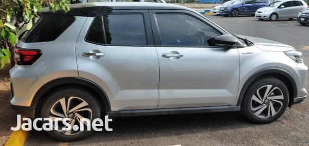 Toyota RAV4 1,0L 2022-1