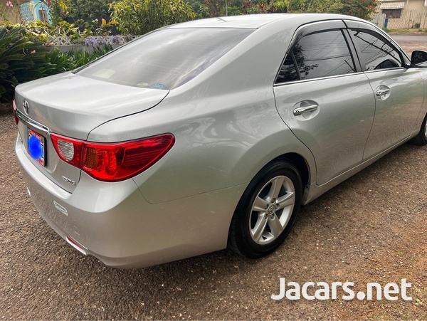 Toyota Mark X 2,5L 2012-4