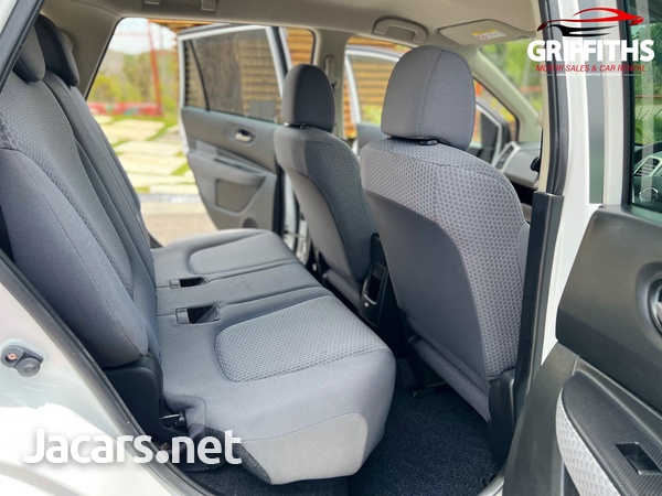 Nissan Wingroad 1,5L 2017-12