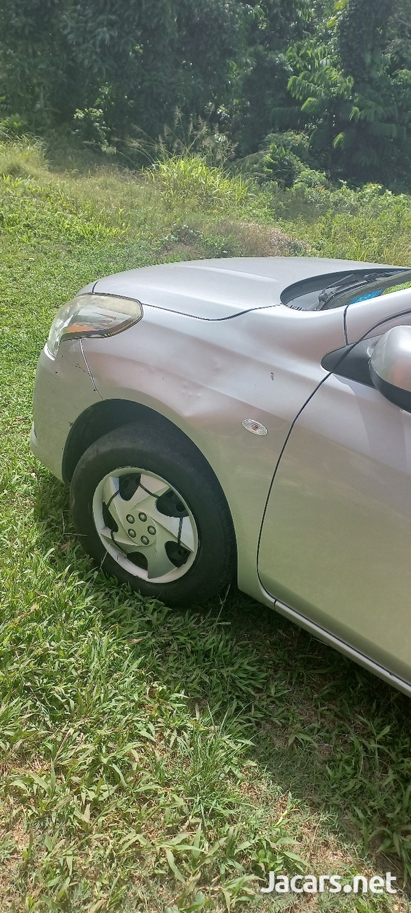 Nissan Latio 1,3L 2016-3