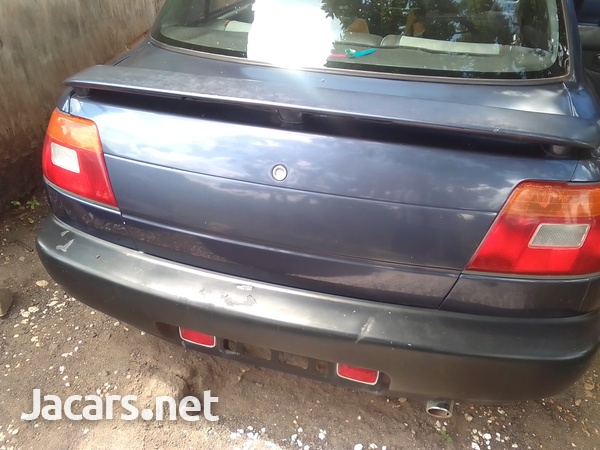 Daihatsu Charade 1,5L 1998-4
