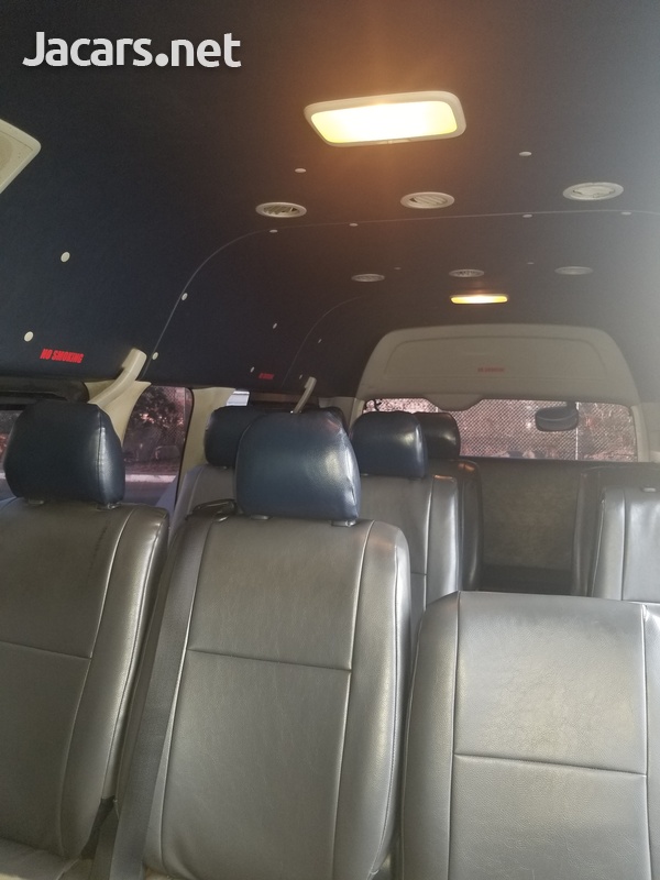 Toyota Hiace 2,7L 2016-1