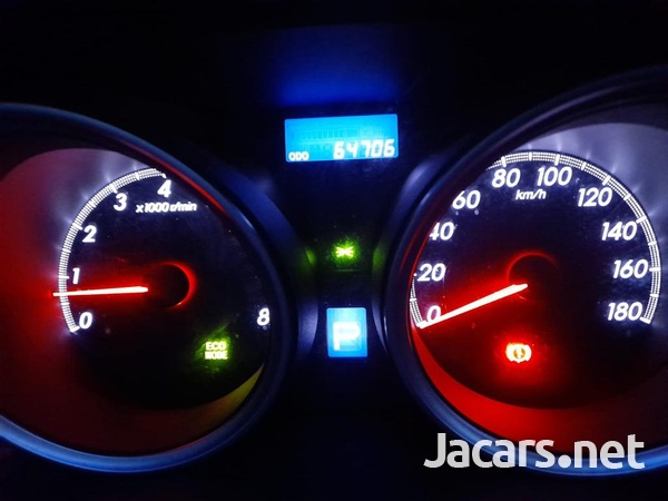 Toyota Mark X 2,5L 2015-7