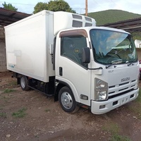 2012 Isuzu freezer truck 2012 Isuzu freezer truck