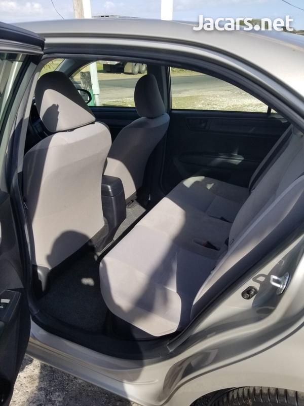 Toyota Axio 1,5L 2016-9