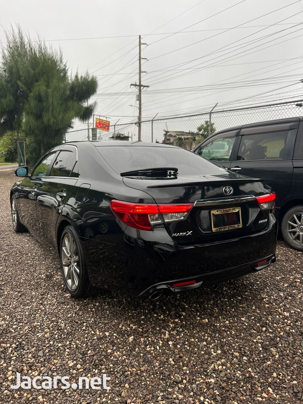 Toyota Mark X 2,5L 2013-5