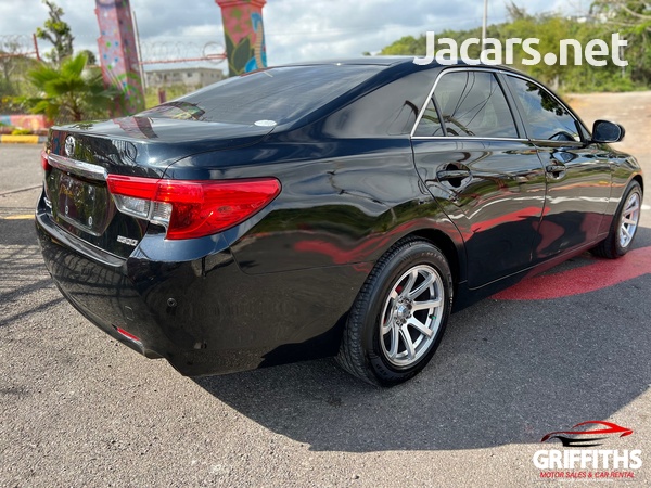 Toyota Mark X 2,5L 2013-10