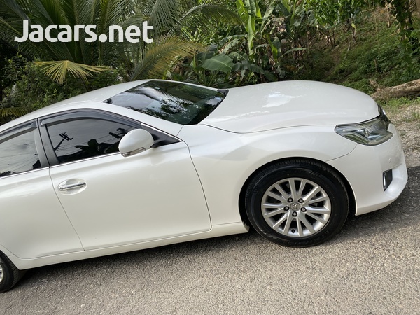 Toyota Mark X 2,5L 2015-10