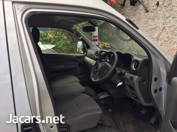 2017 Nissan Caravan NV350-3