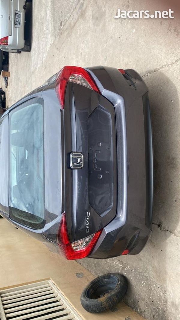 Honda Civic 1,8L 2018-7