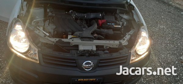Nissan AD Wagon 1,5L 2016-8