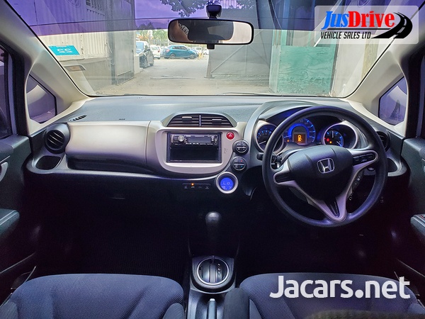 Honda Fit 1,3L 2013-4