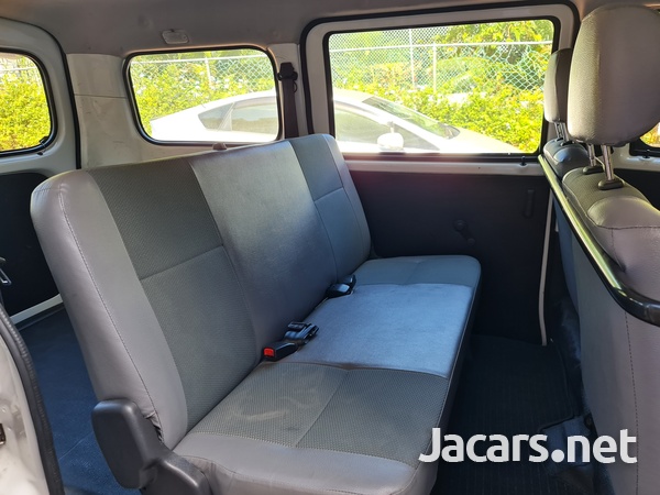 Toyota Town Ace 1,5L 2018-13