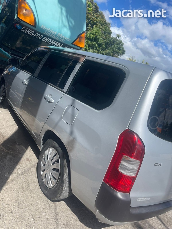 Toyota Probox 1,5L 2013-6