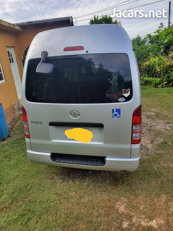 Toyota Hiace 2,5L 2007-3