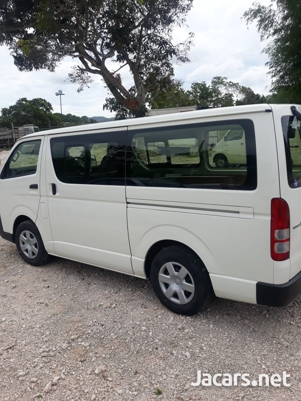 Toyota Hiace 2,5L 2016-6