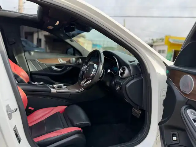 Mercedes-Benz C-Class 3,0L 2019, Manchester - 9