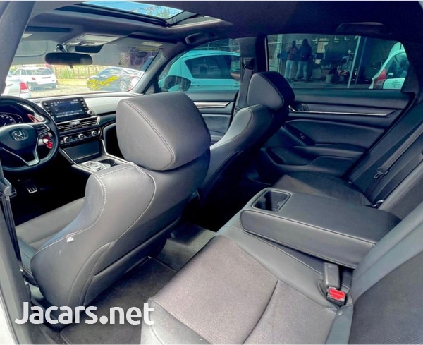 Honda Accord 2,0L 2019-3