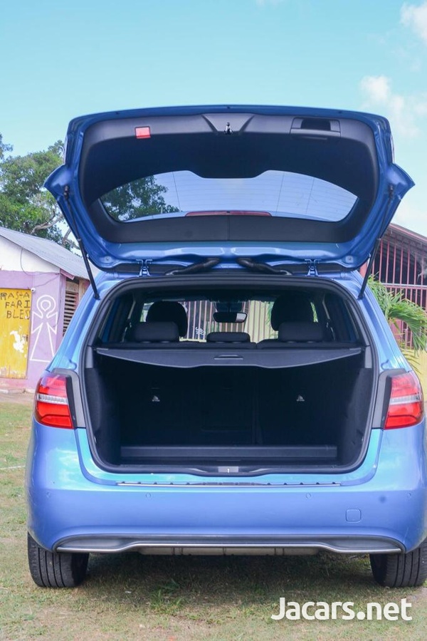 Mercedes-Benz B-Class 1,8L 2015-8