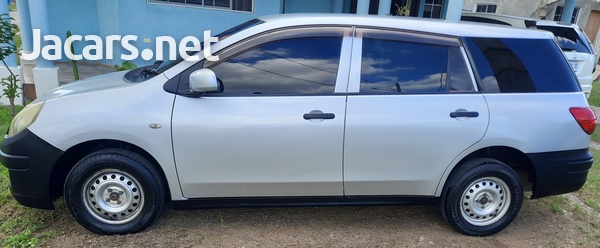 Nissan AD Wagon 1,5L 2013-8