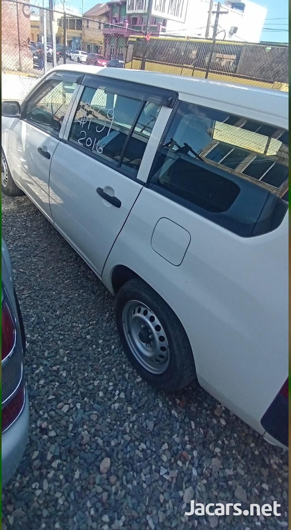 Toyota Probox 1,5L 2016-2
