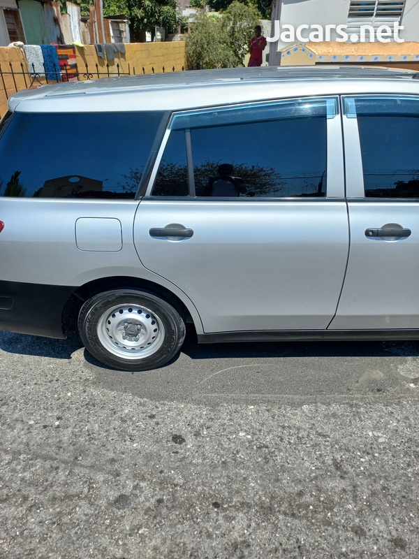 Nissan AD Wagon 1,5L 2016-5