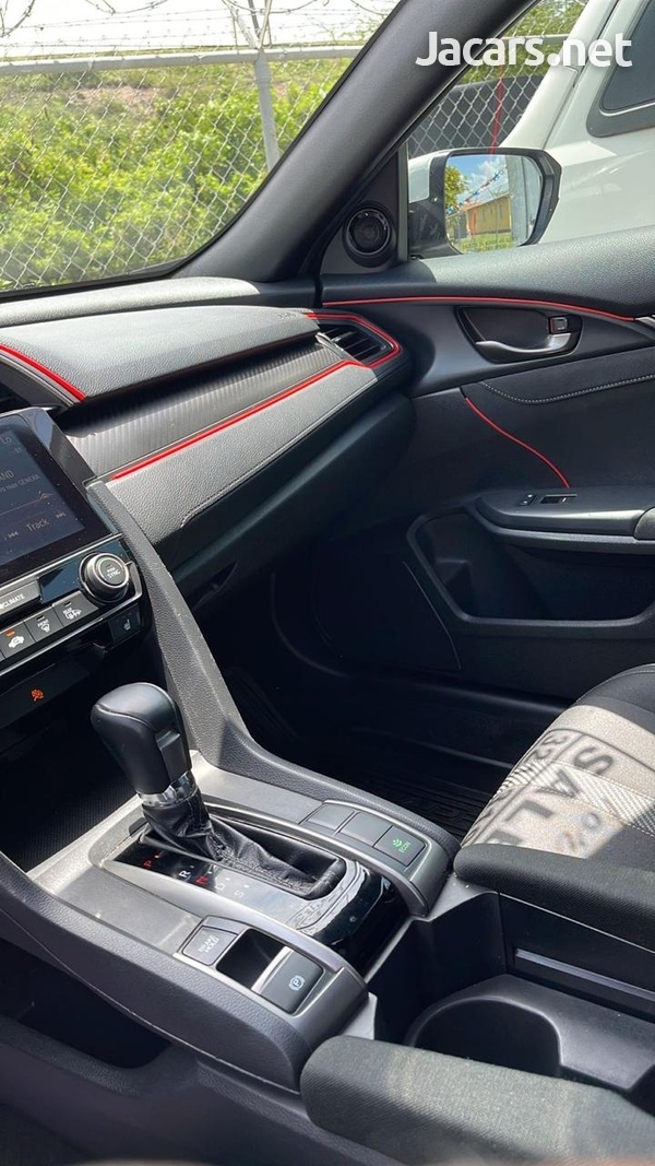 Honda Civic 2,4L 2018-8