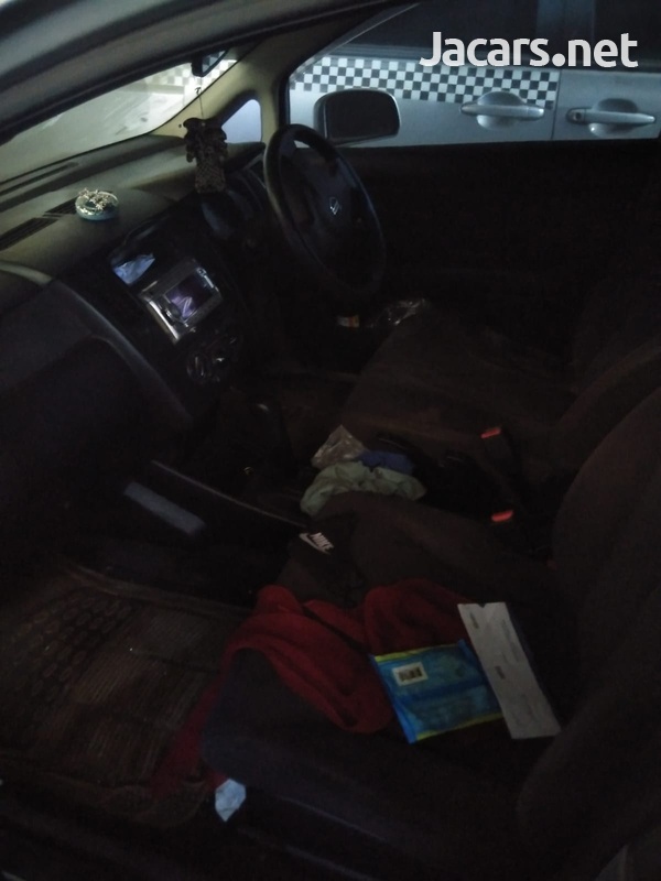 Nissan Tiida 1,6L 2013-6